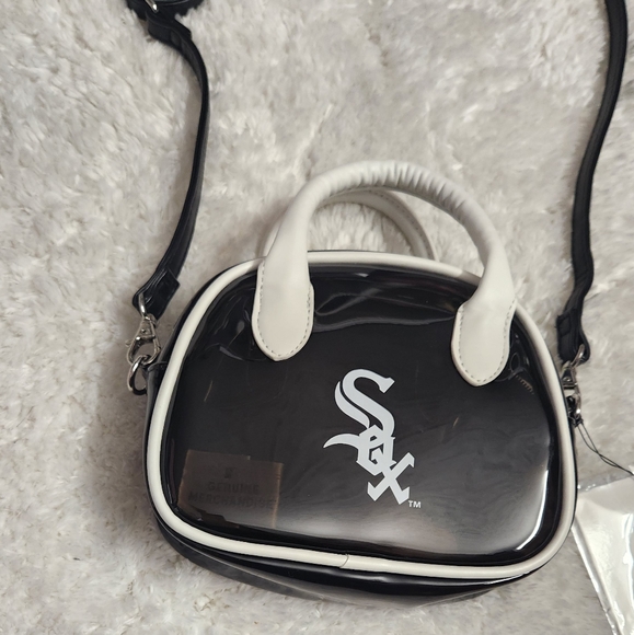 Brand New MLB SOX Two Way Bag - Picture 6 of 12